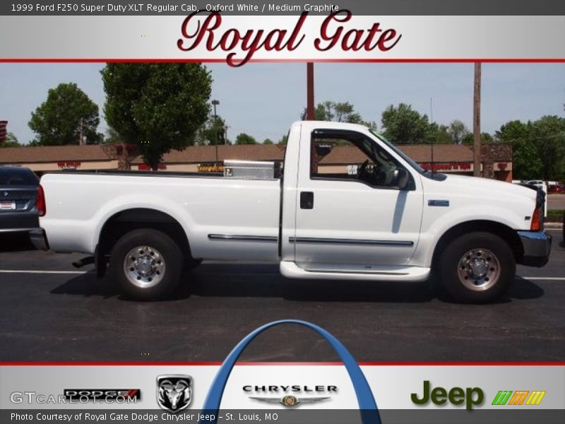Oxford White / Medium Graphite 1999 Ford F250 Super Duty XLT Regular Cab
