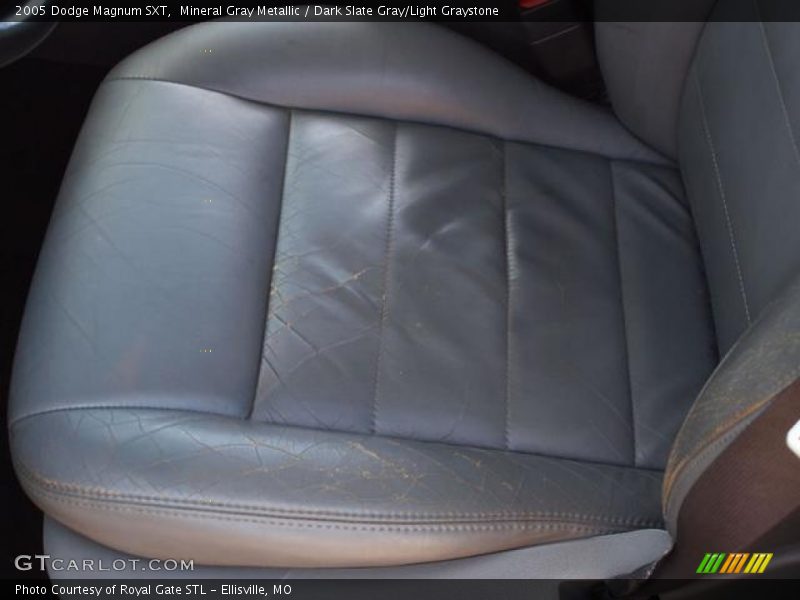 Mineral Gray Metallic / Dark Slate Gray/Light Graystone 2005 Dodge Magnum SXT