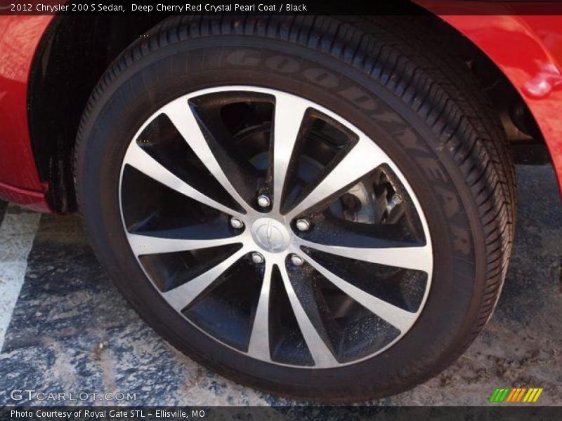 Deep Cherry Red Crystal Pearl Coat / Black 2012 Chrysler 200 S Sedan