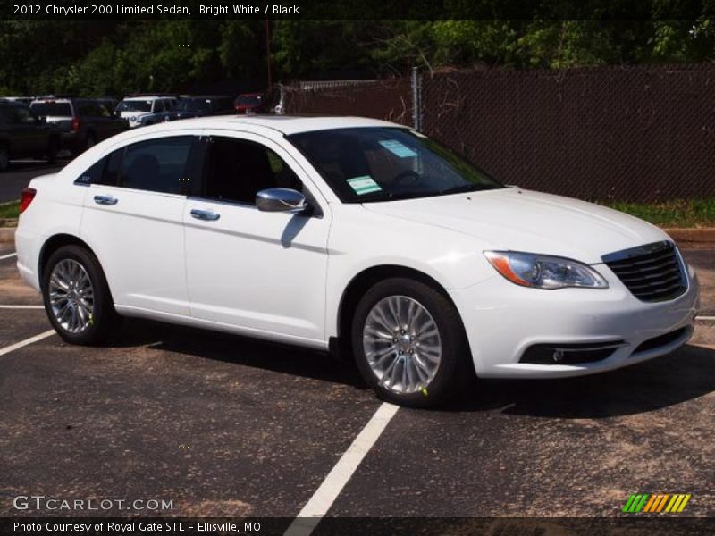 Bright White / Black 2012 Chrysler 200 Limited Sedan