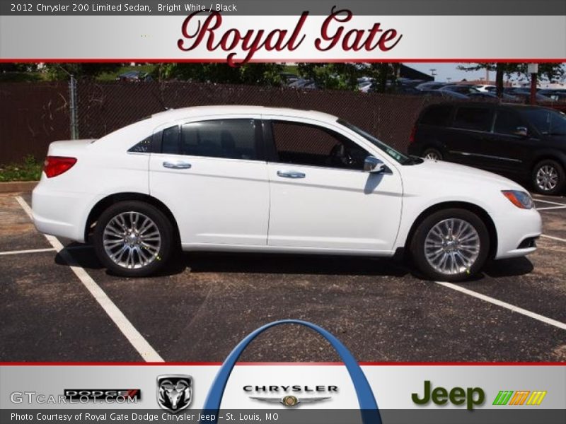 Bright White / Black 2012 Chrysler 200 Limited Sedan