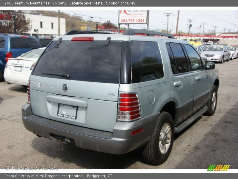 Satellite Silver Metallic / Midnight Grey 2005 Mercury Mountaineer V6 AWD