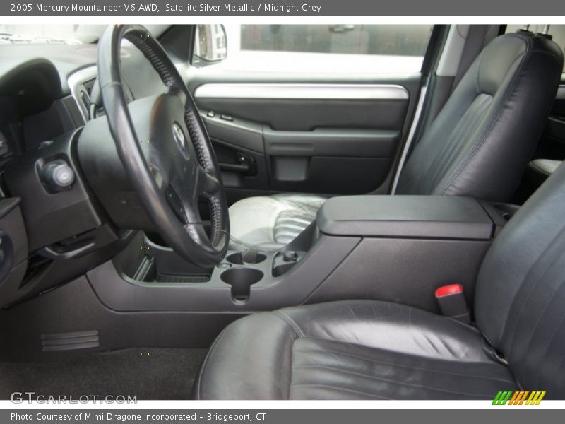 Satellite Silver Metallic / Midnight Grey 2005 Mercury Mountaineer V6 AWD
