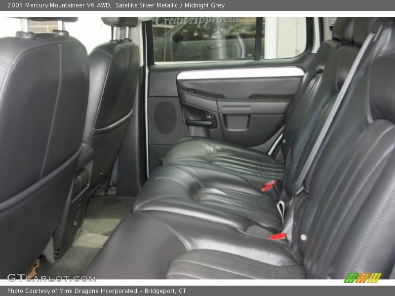 Satellite Silver Metallic / Midnight Grey 2005 Mercury Mountaineer V6 AWD
