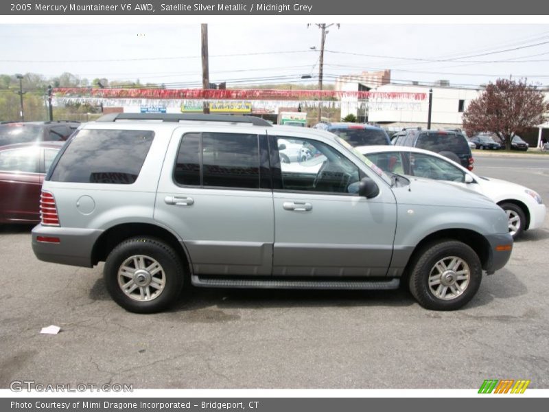 Satellite Silver Metallic / Midnight Grey 2005 Mercury Mountaineer V6 AWD