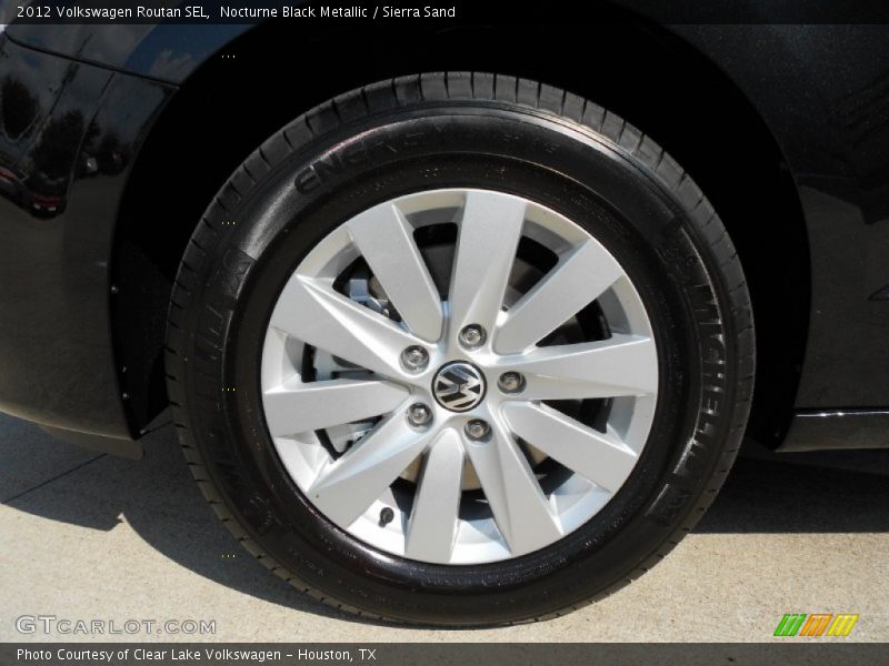 Nocturne Black Metallic / Sierra Sand 2012 Volkswagen Routan SEL