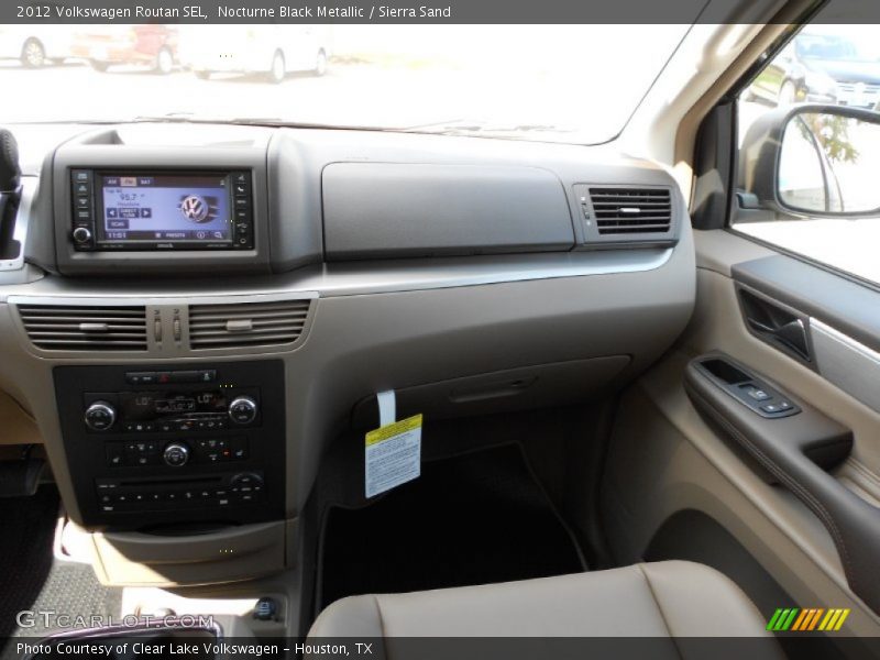 Nocturne Black Metallic / Sierra Sand 2012 Volkswagen Routan SEL