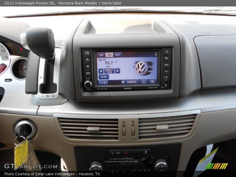 Nocturne Black Metallic / Sierra Sand 2012 Volkswagen Routan SEL