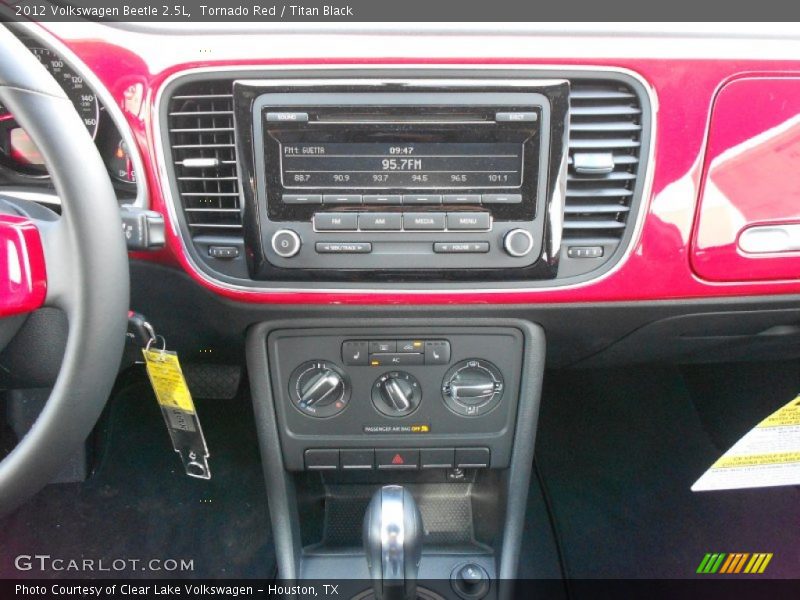 Tornado Red / Titan Black 2012 Volkswagen Beetle 2.5L