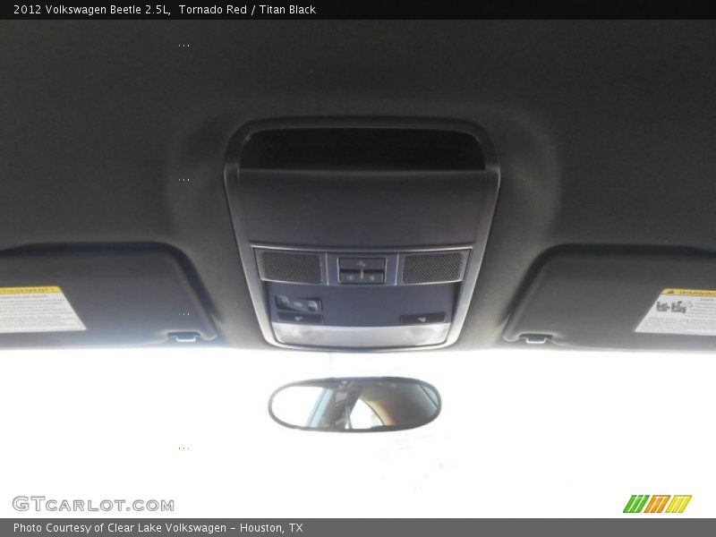 Tornado Red / Titan Black 2012 Volkswagen Beetle 2.5L