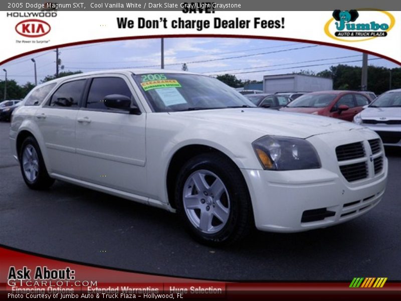 Cool Vanilla White / Dark Slate Gray/Light Graystone 2005 Dodge Magnum SXT
