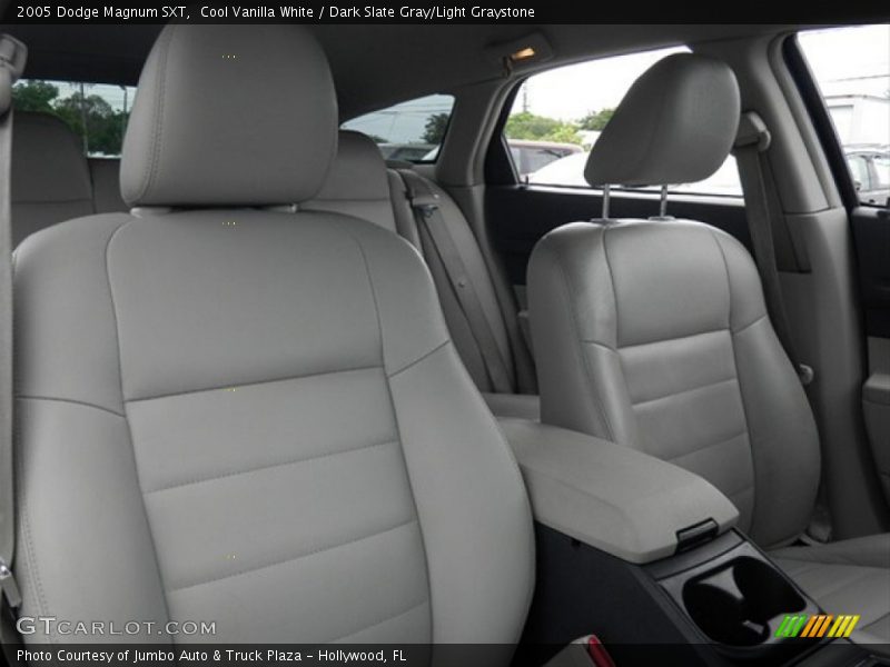 Cool Vanilla White / Dark Slate Gray/Light Graystone 2005 Dodge Magnum SXT