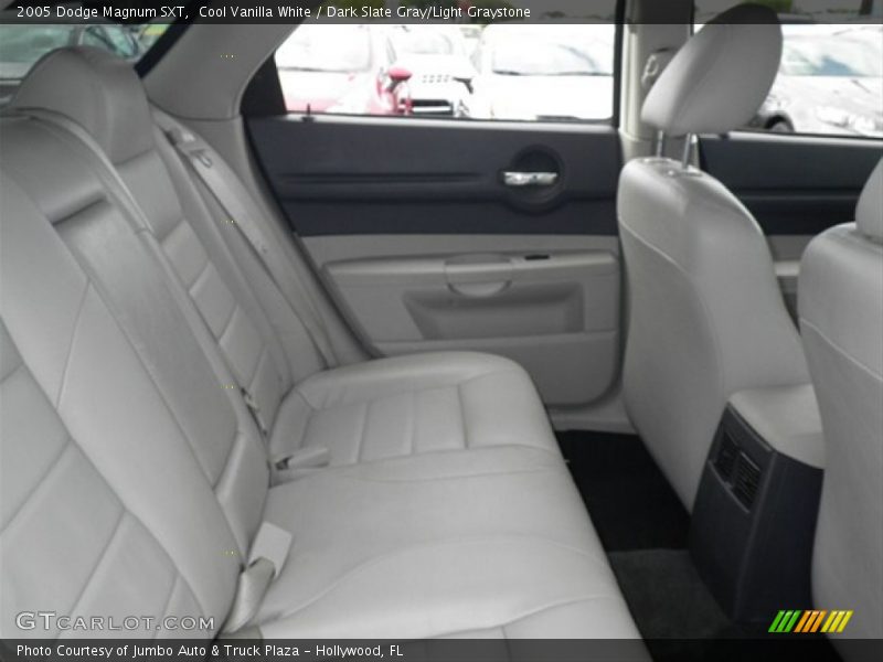 Cool Vanilla White / Dark Slate Gray/Light Graystone 2005 Dodge Magnum SXT