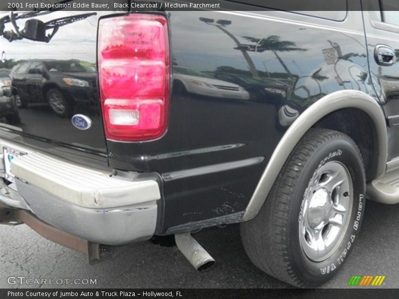 Black Clearcoat / Medium Parchment 2001 Ford Expedition Eddie Bauer