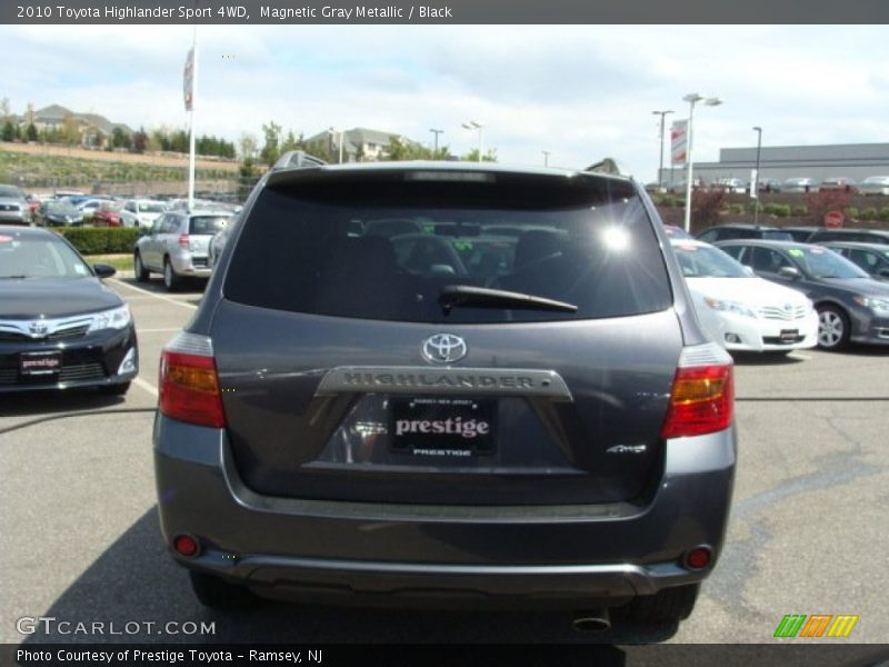 Magnetic Gray Metallic / Black 2010 Toyota Highlander Sport 4WD