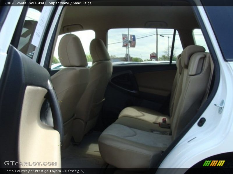 Super White / Sand Beige 2009 Toyota RAV4 4WD