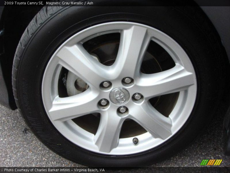 Magnetic Gray Metallic / Ash 2009 Toyota Camry SE