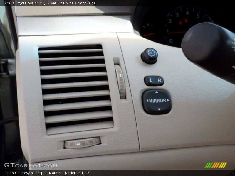 Silver Pine Mica / Ivory Beige 2008 Toyota Avalon XL