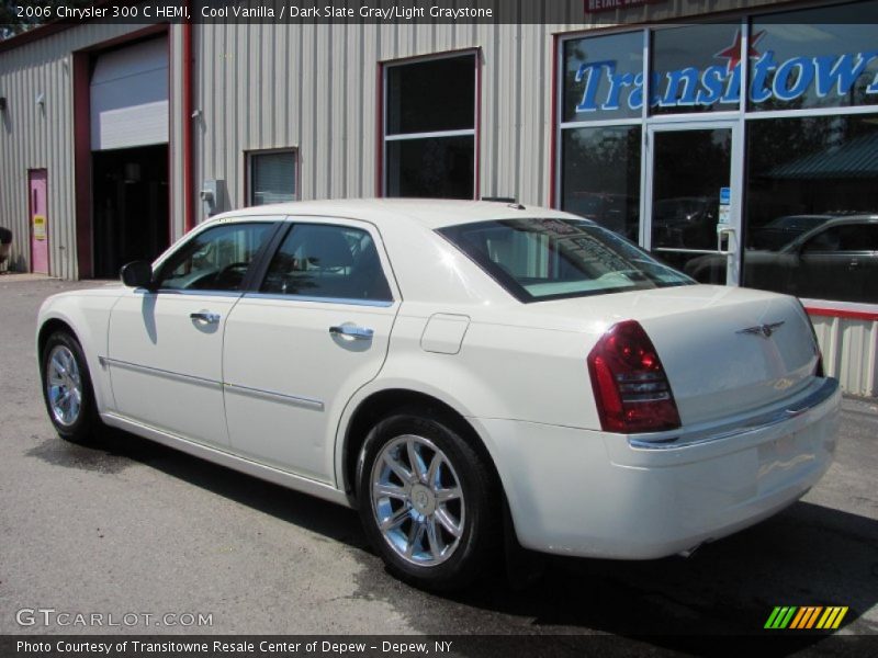 Cool Vanilla / Dark Slate Gray/Light Graystone 2006 Chrysler 300 C HEMI