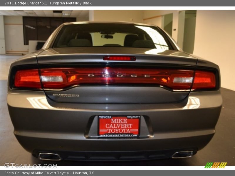 Tungsten Metallic / Black 2011 Dodge Charger SE