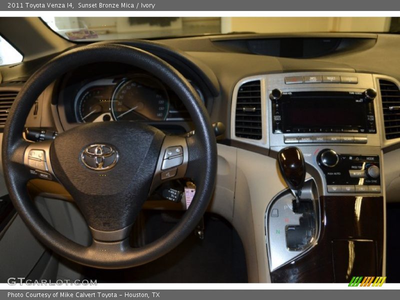 Sunset Bronze Mica / Ivory 2011 Toyota Venza I4
