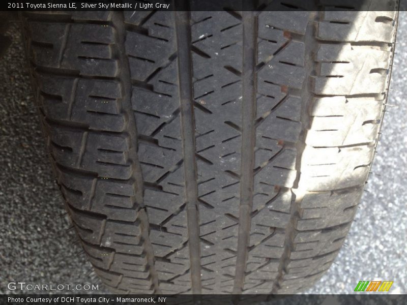 Silver Sky Metallic / Light Gray 2011 Toyota Sienna LE