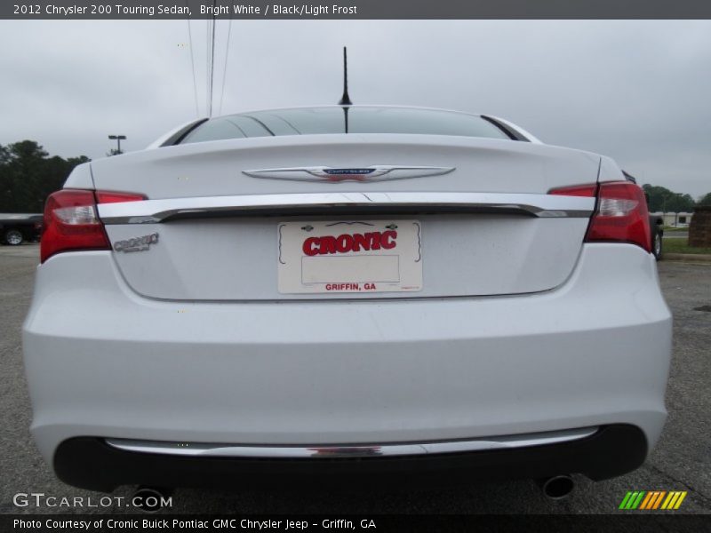 Bright White / Black/Light Frost 2012 Chrysler 200 Touring Sedan