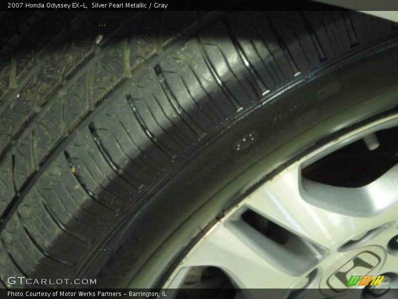 Silver Pearl Metallic / Gray 2007 Honda Odyssey EX-L