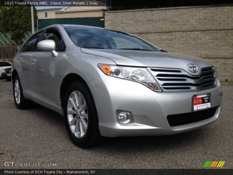 Classic Silver Metallic / Gray 2010 Toyota Venza AWD