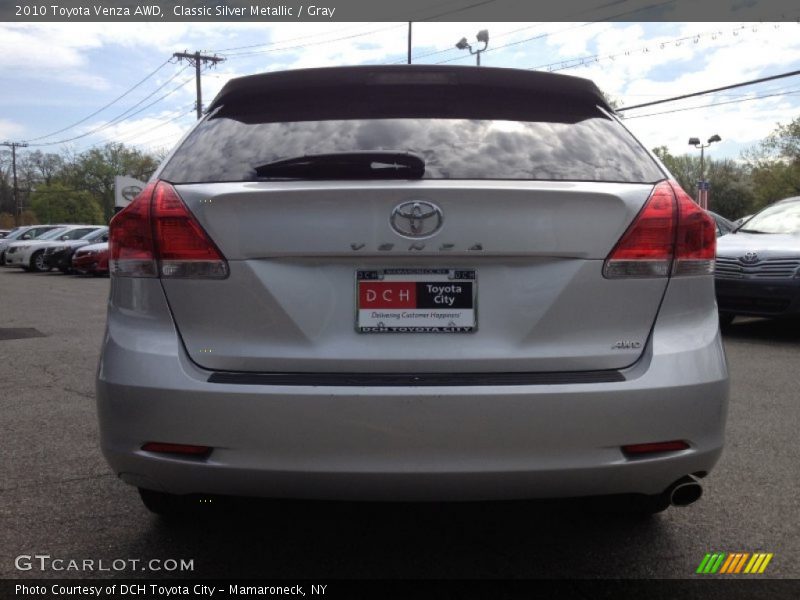 Classic Silver Metallic / Gray 2010 Toyota Venza AWD