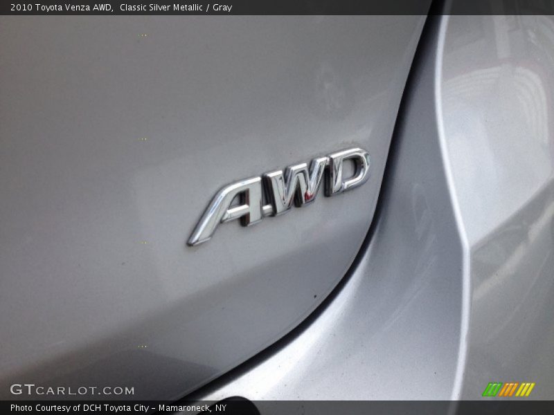 Classic Silver Metallic / Gray 2010 Toyota Venza AWD