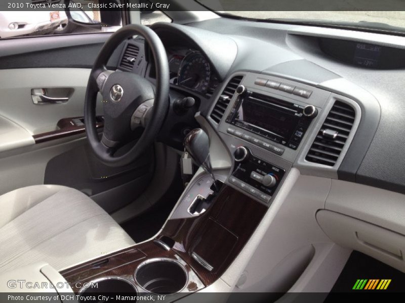 Classic Silver Metallic / Gray 2010 Toyota Venza AWD