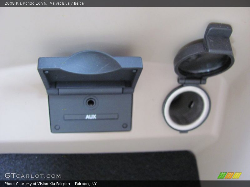 Velvet Blue / Beige 2008 Kia Rondo LX V6