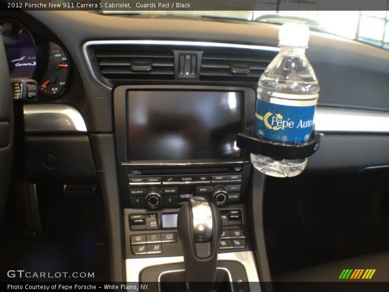 Cupholder - 2012 Porsche New 911 Carrera S Cabriolet