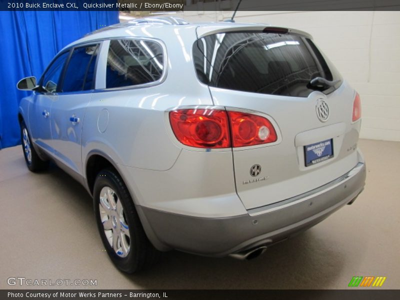 Quicksilver Metallic / Ebony/Ebony 2010 Buick Enclave CXL