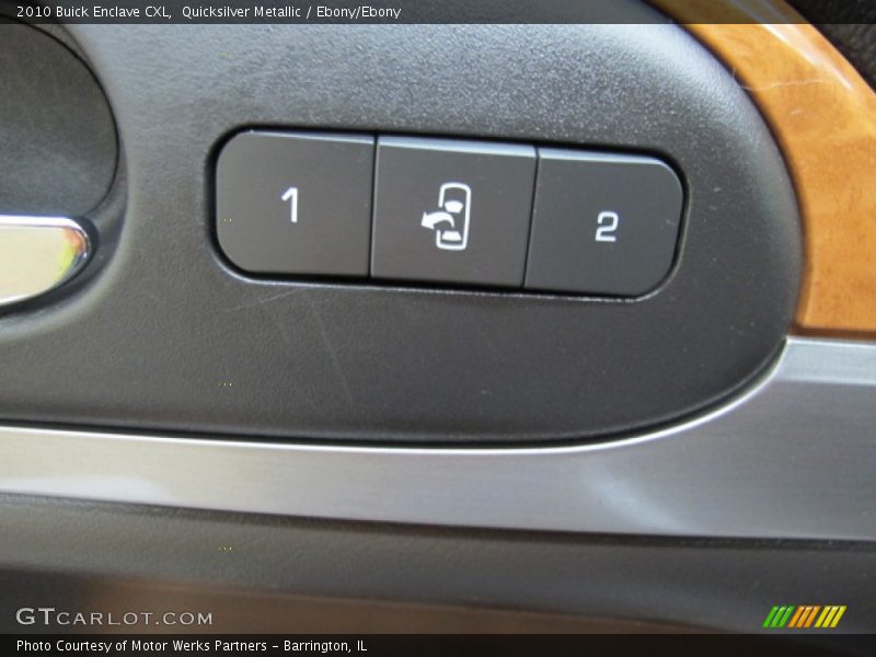 Quicksilver Metallic / Ebony/Ebony 2010 Buick Enclave CXL
