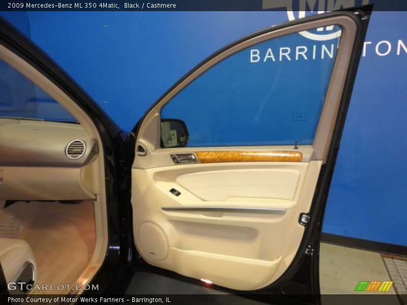 Black / Cashmere 2009 Mercedes-Benz ML 350 4Matic