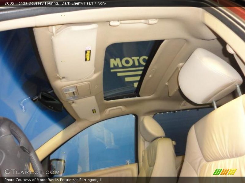 Dark Cherry Pearl / Ivory 2009 Honda Odyssey Touring