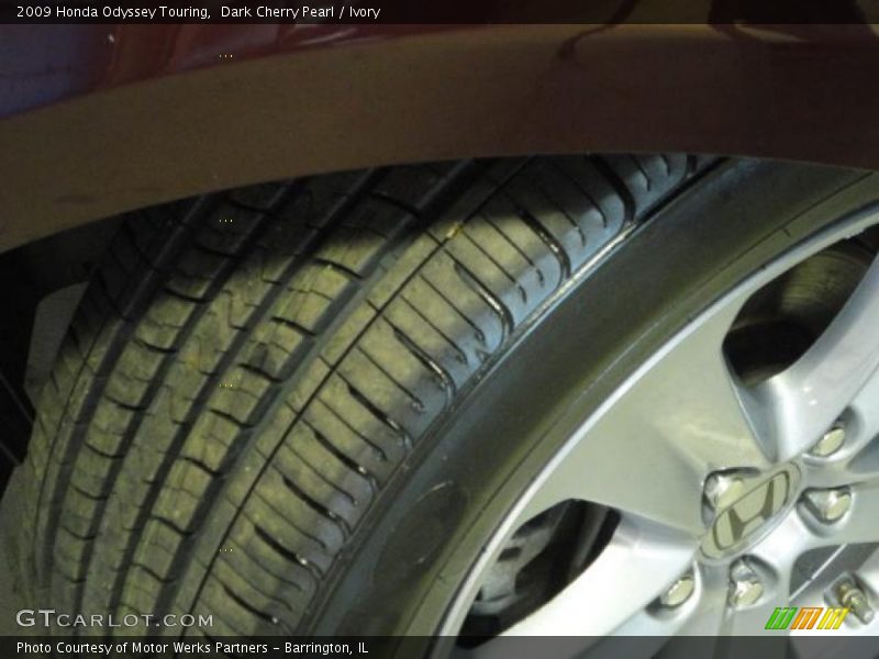 Dark Cherry Pearl / Ivory 2009 Honda Odyssey Touring