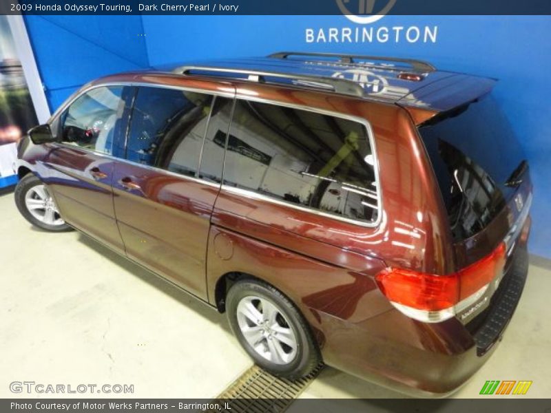 Dark Cherry Pearl / Ivory 2009 Honda Odyssey Touring
