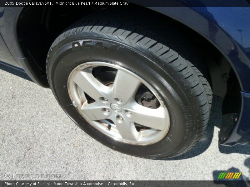 Midnight Blue Pearl / Medium Slate Gray 2005 Dodge Caravan SXT