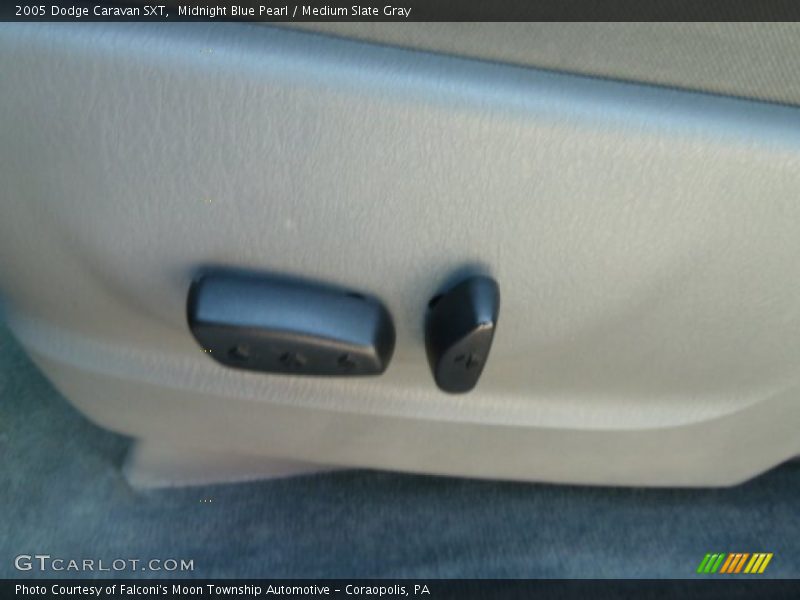 Midnight Blue Pearl / Medium Slate Gray 2005 Dodge Caravan SXT