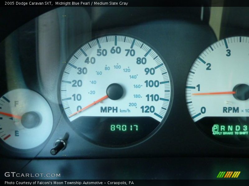 Midnight Blue Pearl / Medium Slate Gray 2005 Dodge Caravan SXT