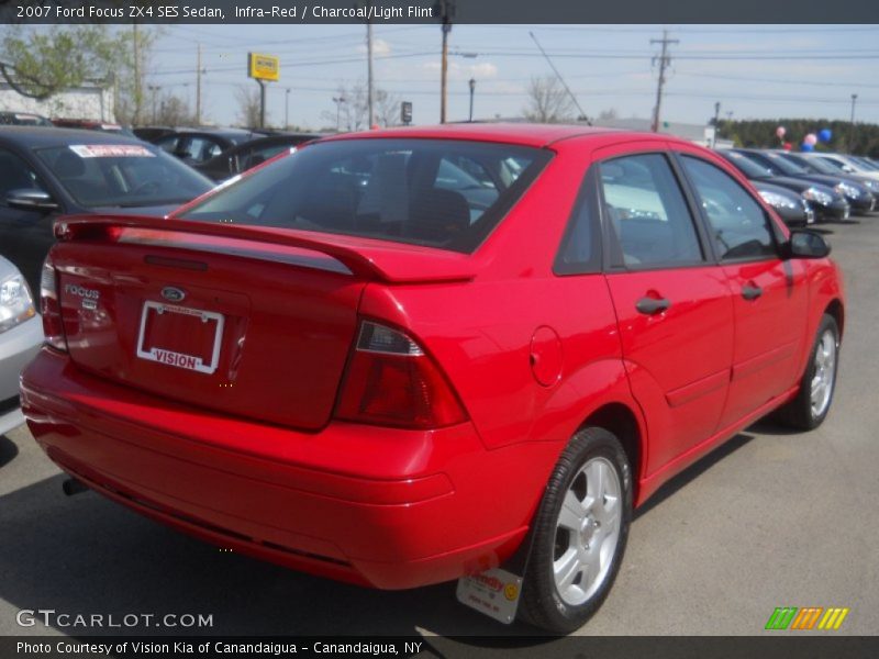 Infra-Red / Charcoal/Light Flint 2007 Ford Focus ZX4 SES Sedan