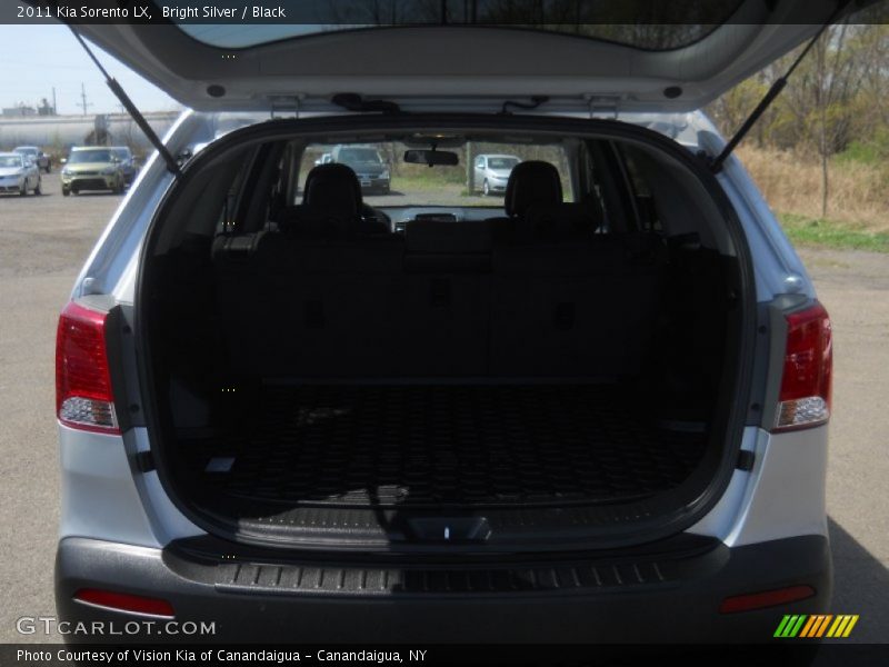 Bright Silver / Black 2011 Kia Sorento LX