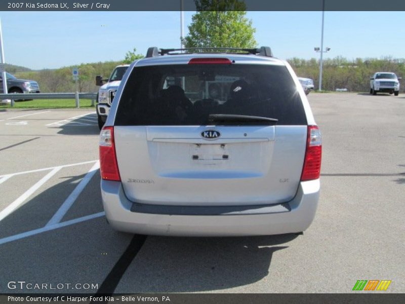 Silver / Gray 2007 Kia Sedona LX