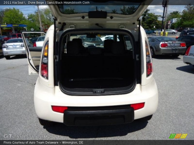 Dune Beige / Sand/Black Houndstooth Cloth 2011 Kia Soul !