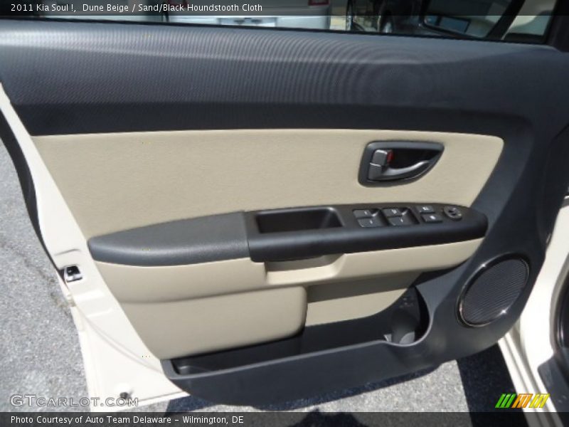 Dune Beige / Sand/Black Houndstooth Cloth 2011 Kia Soul !