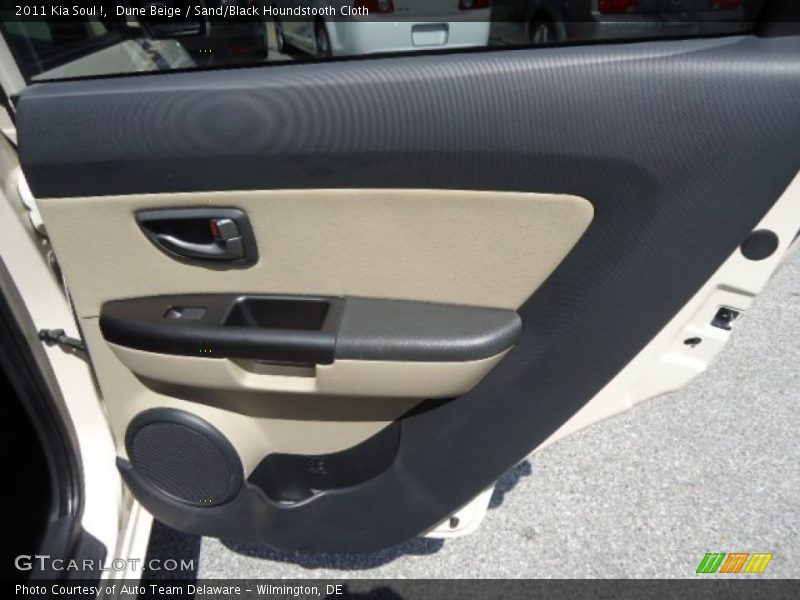 Dune Beige / Sand/Black Houndstooth Cloth 2011 Kia Soul !