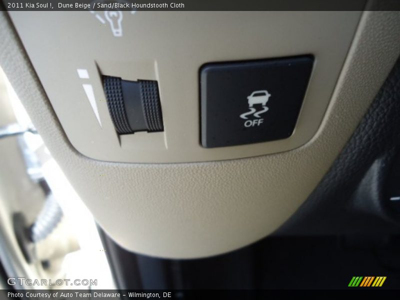 Dune Beige / Sand/Black Houndstooth Cloth 2011 Kia Soul !